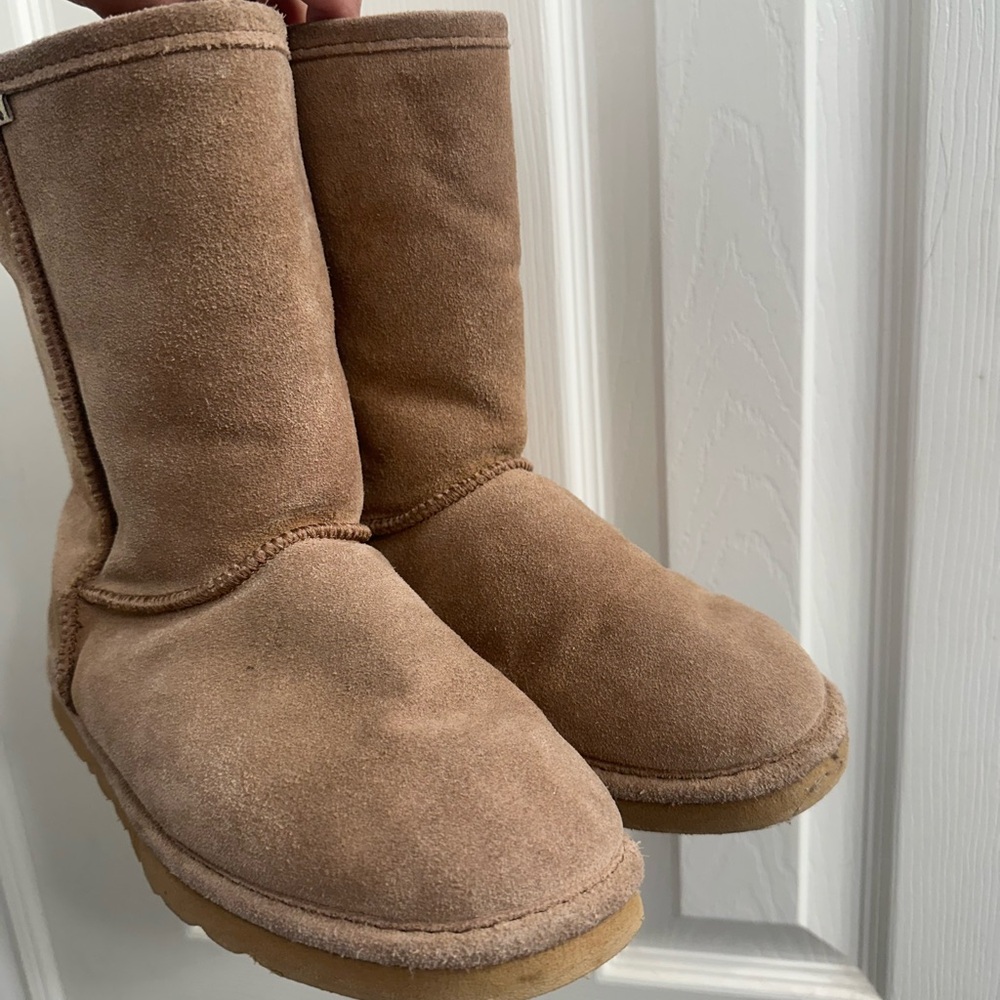 Bearpaw Tan Suede Boots